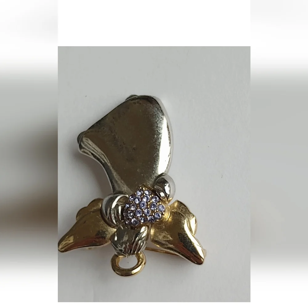 Vtg Signed LC Liz Claiborne Two Toned Angel Holding Purple Crystal Heart Brooch - Picture 9 of 11